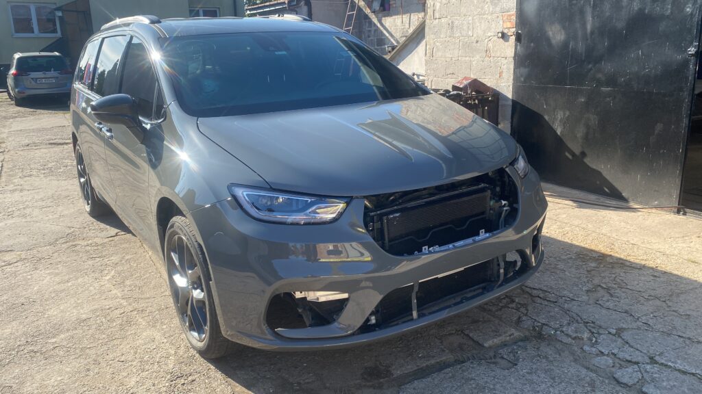 913C33AD-1159-4475-AE6D-A7FD0F9CC462